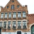 1675 stepped-gable canal house on Sint-Annarei